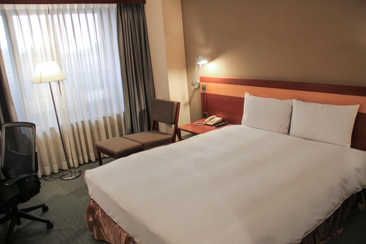 Guide Hotel Hsinchu Zhongyang Exteriör bild